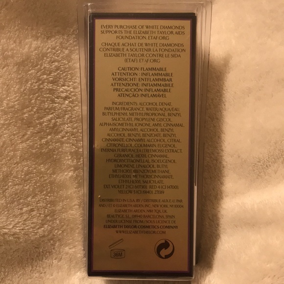 WHITE DIAMONDS - Picture 2 of 3